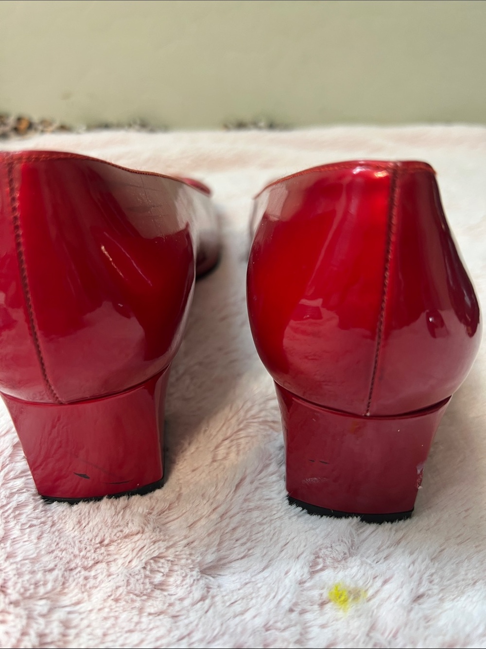 STUART WEITZMAN BAGONIA Red Flower patent leather slip on block Heels size 7.5 - Picture 7 of 10